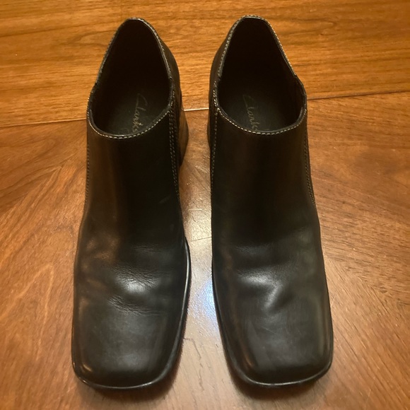 Clarks ankle boots - Picture 3 of 6